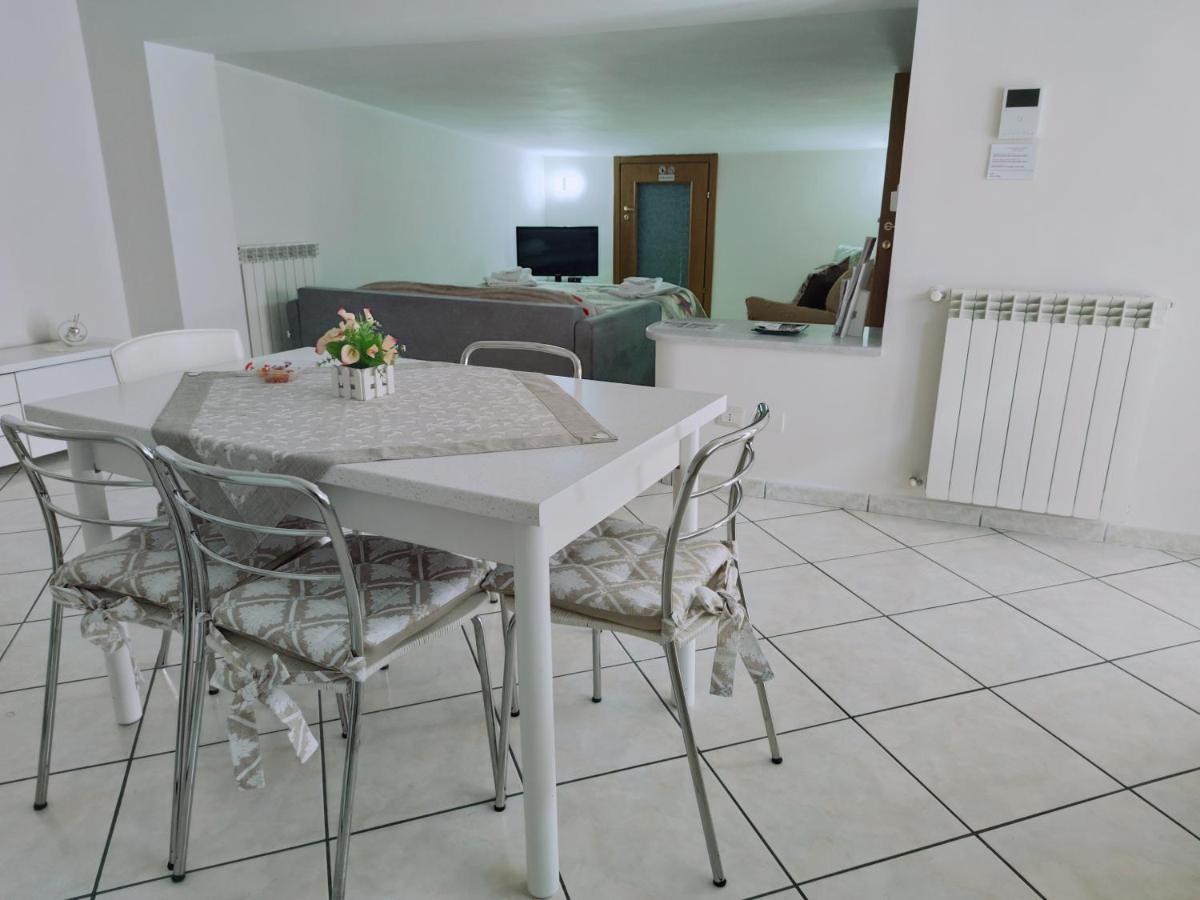 House Da Mary Apartment Caserta Exterior photo