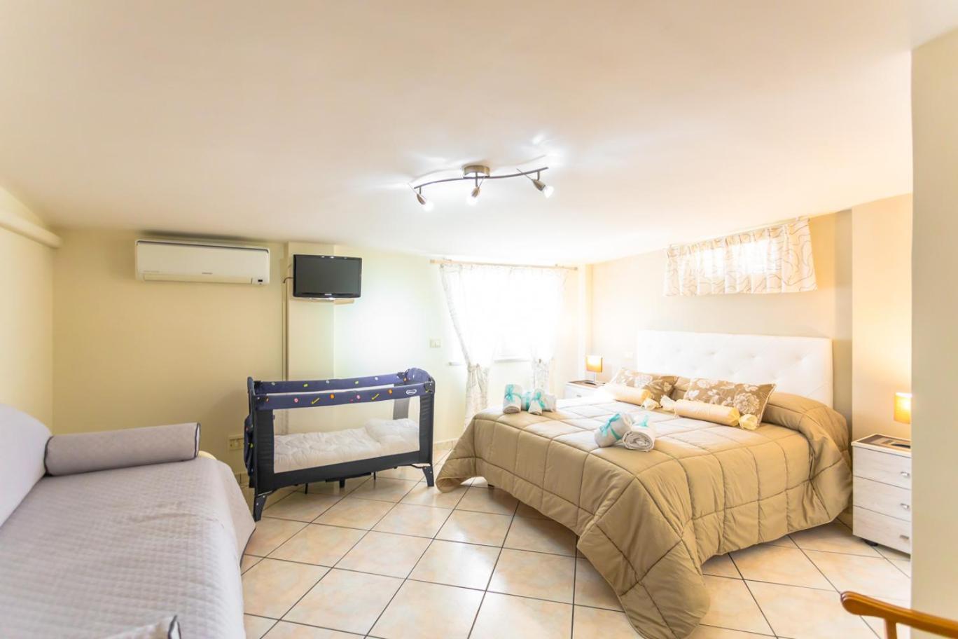 House Da Mary Apartment Caserta Exterior photo